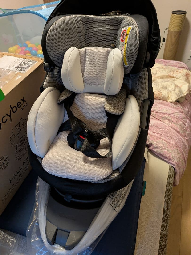 combi チャイルドシート The s ISOFIX