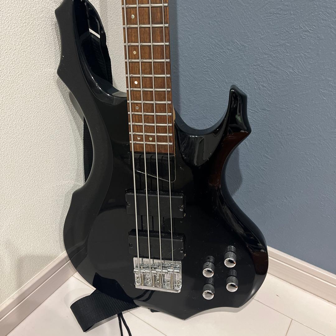 GrassRootsブラック エレキベース （肩ベルト・ソフトケース・コード付）