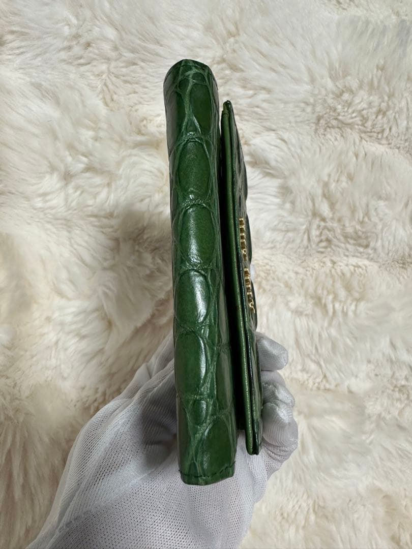 お値下げ¥19000→¥18000MIU MIU グリーン 三つ折り財布