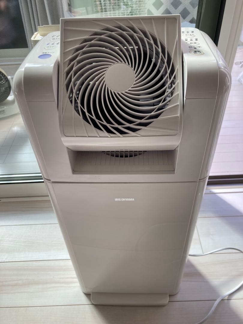 アイリス　サーキュレーター　衣類乾燥除湿機 IJDC-K80-W 動作確認済み