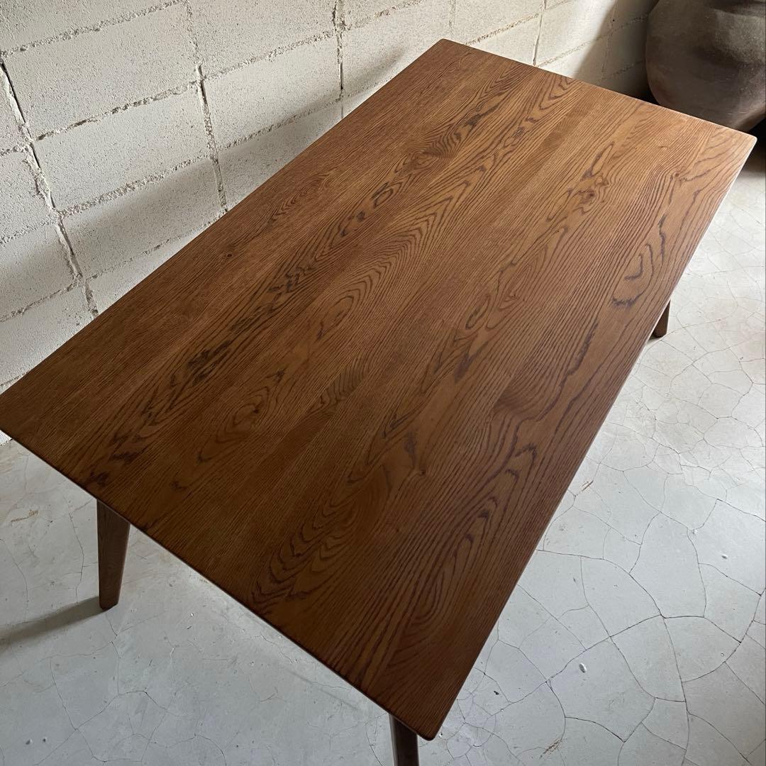 天然木オーク無垢材　ダイニングテーブル　テーパー角脚　斜め脚　北欧スタイル