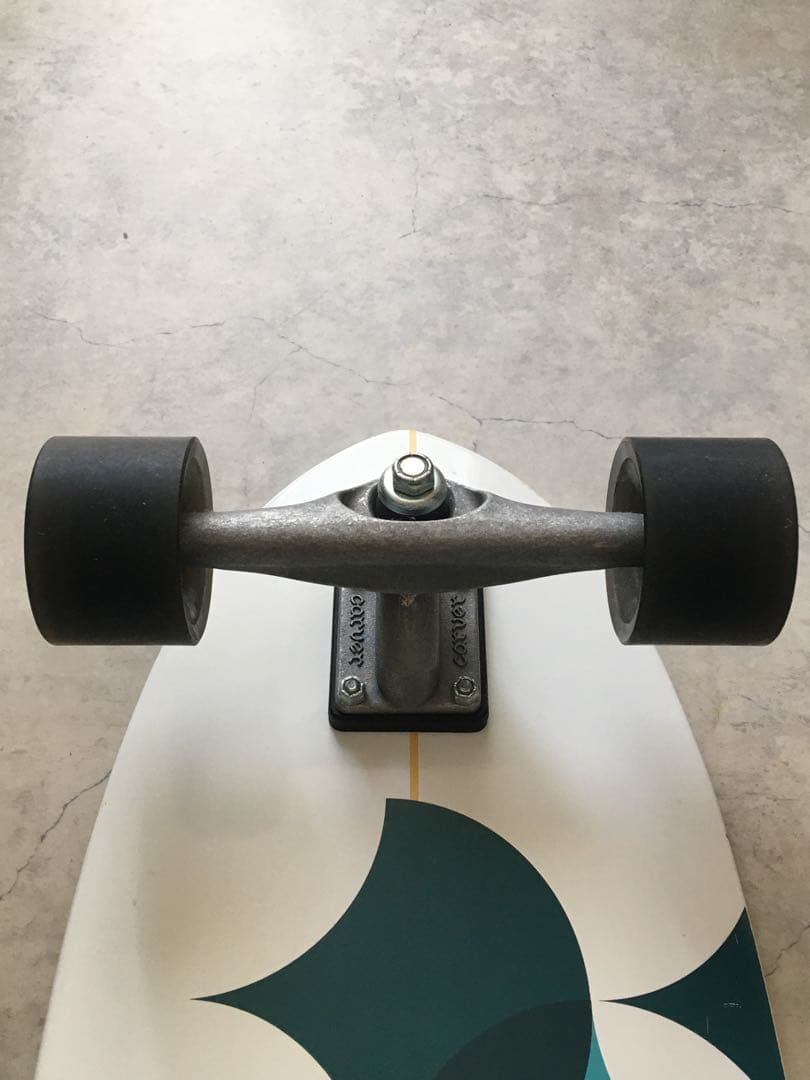 TRITON Carver サーフスケート 29インチ