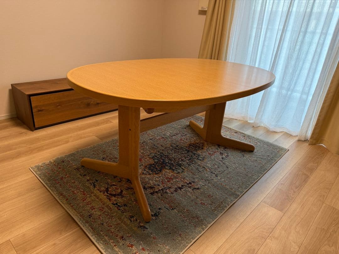 お取り引き約束あり　伸縮ダイニングテーブル