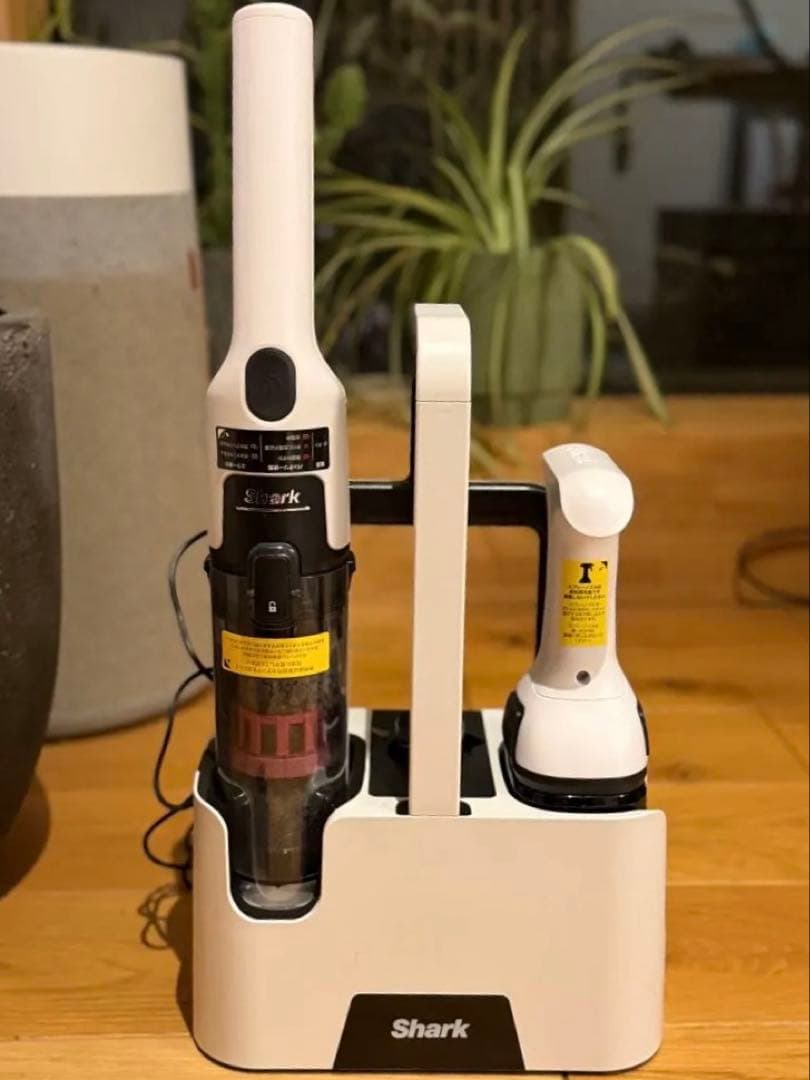 Shark StainForce HX100J コードレス　シミ取りクリーナー