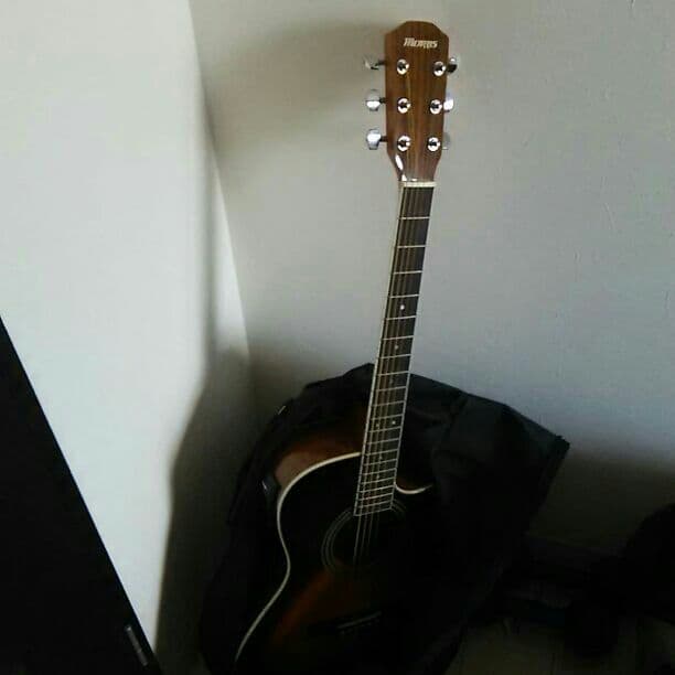 ギター 美品 ケース MORRIS