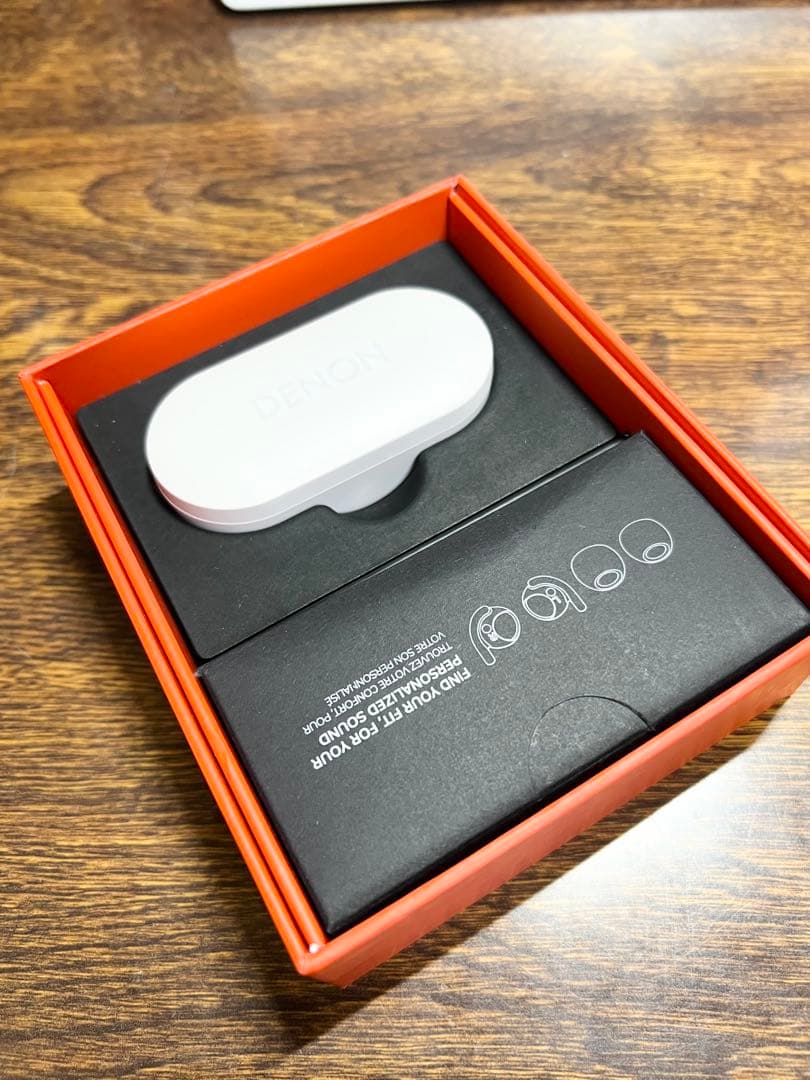 美音質DENON ワイヤレスイヤホン ホワイト パーソナライズ音響、完動品