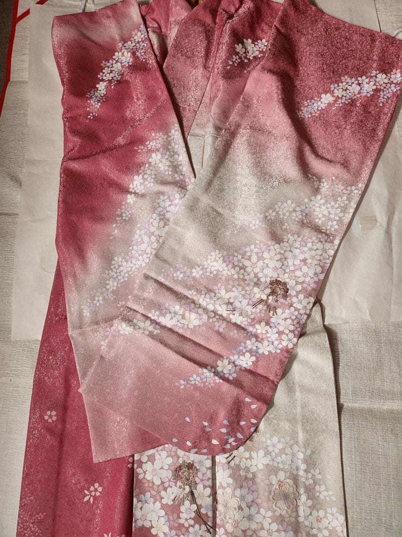圧巻の桜！超美品。華やかな伊東深水のピンク振り袖
