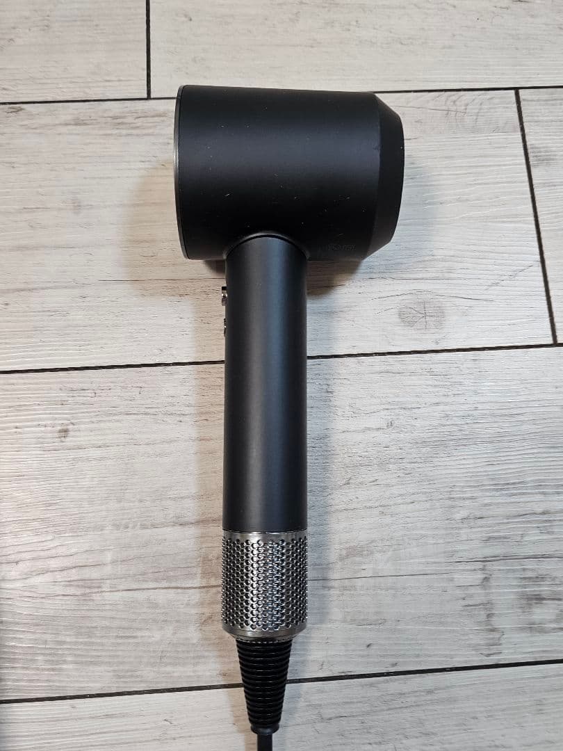 圧倒的最安　保証付　ダイソン　メンテナンス済み　dyson hd08　ブラック