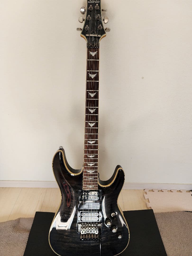 ギター Schecter Omen Extreme 6 FR Floyd Rose