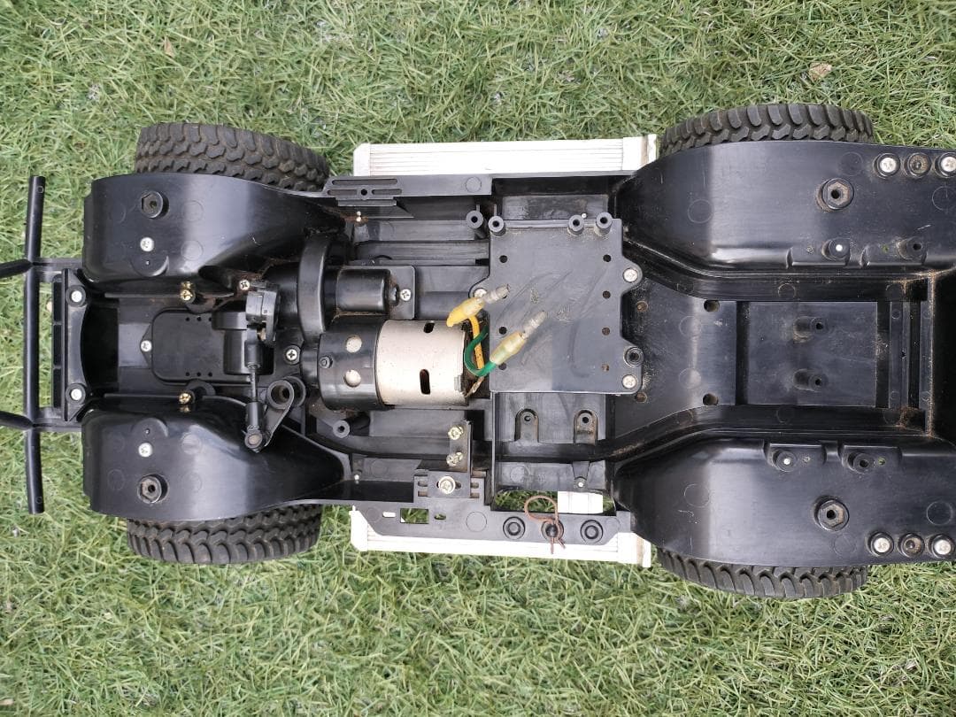 タミヤ　CC01　三菱パジェロメタルトップワイド