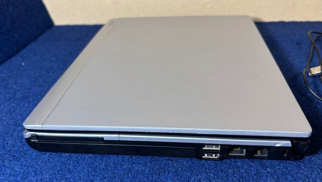 NEC PC-VK17HBBCD core i7 コンパクトノートPC