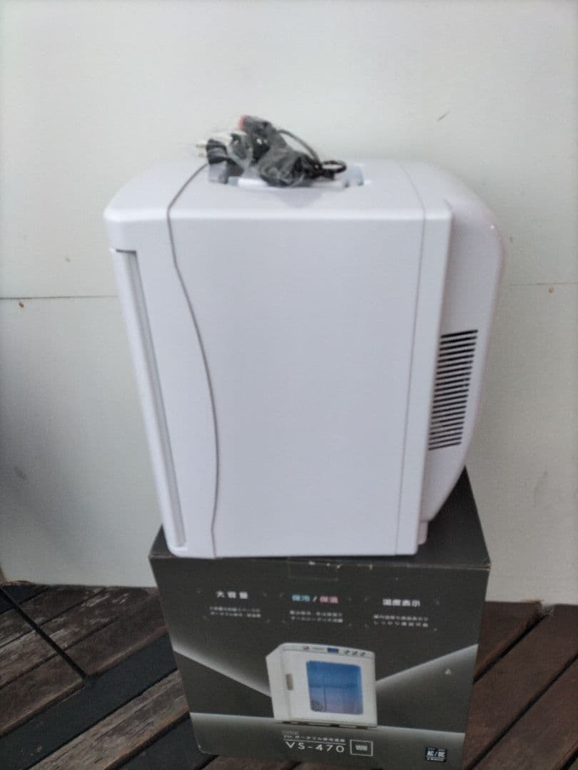 VERSOS 冷温庫 25L ペルチャ方式 VS-470