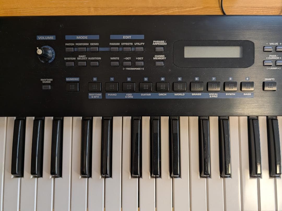 美品Roland ローランド JUNO-D デジタルシンセサイザー