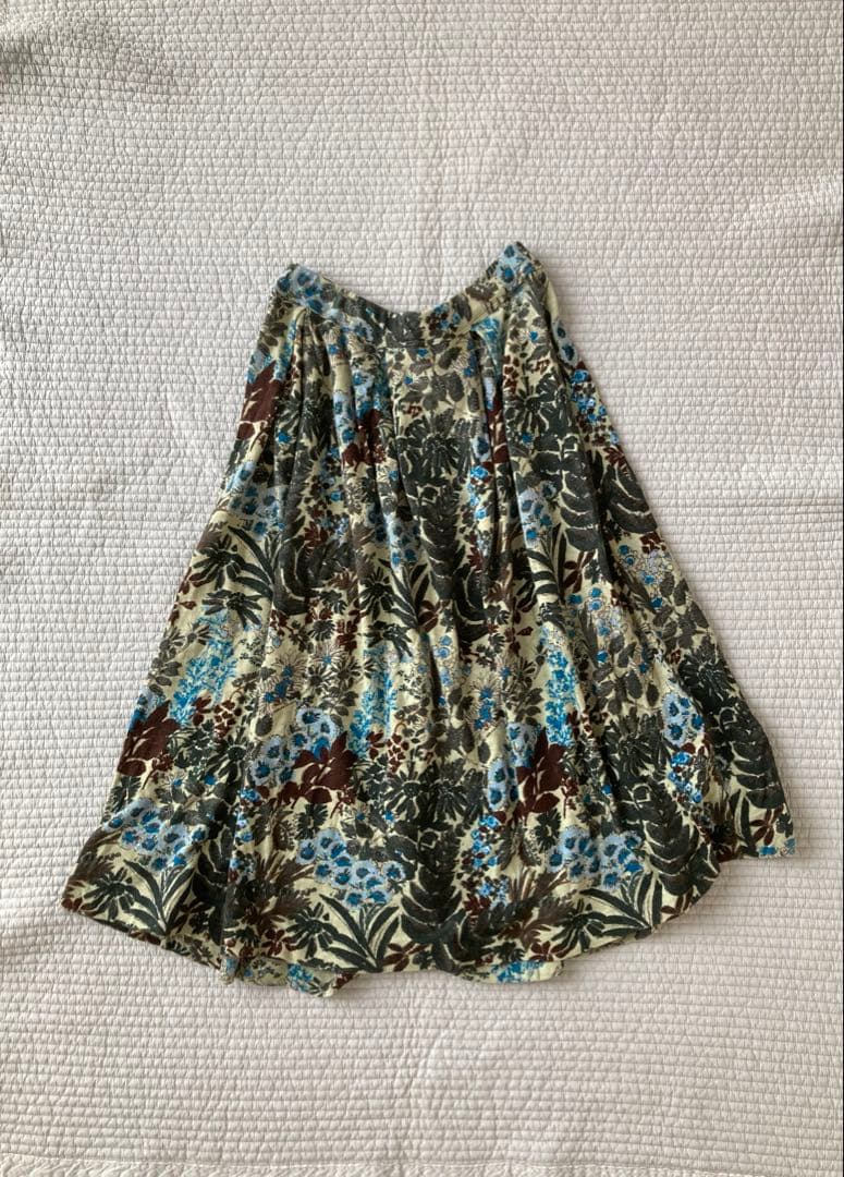 45R ボタニカル天竺スカート