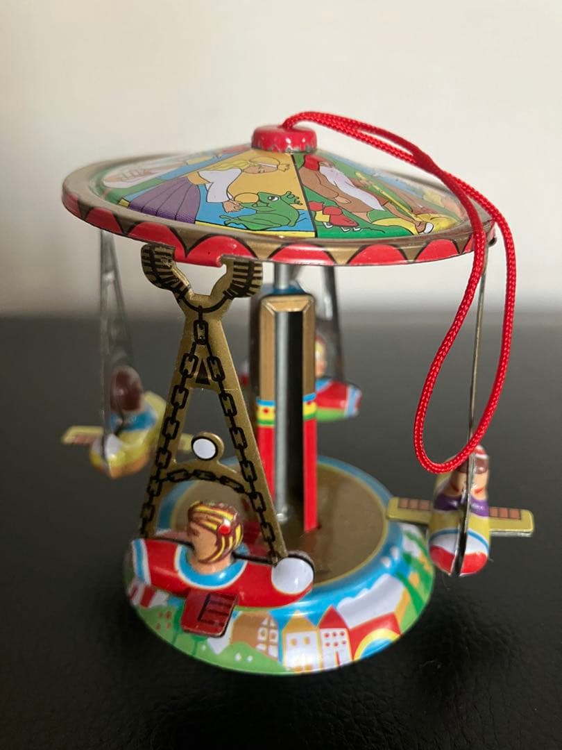 TIN TOY ミニチュア　メリーゴーランド　ブリキ
