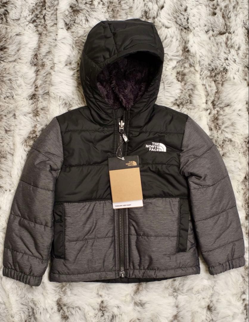 【新品・未使用】ザ ノースフェイス キッズ　2Tリバーシブル　ボアジャケット