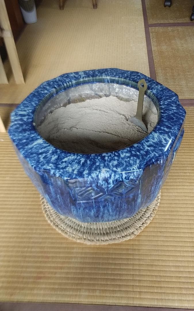 直径４５㎝ 陶器製の火鉢 昭和レトロ アンティーク ヴィンテージ