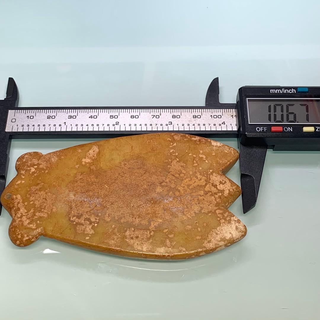 旧蔵　時代物　漢時代ゴビ玉 蝉王の極細工彫刻 セミ　古美術　御守りアンティーク