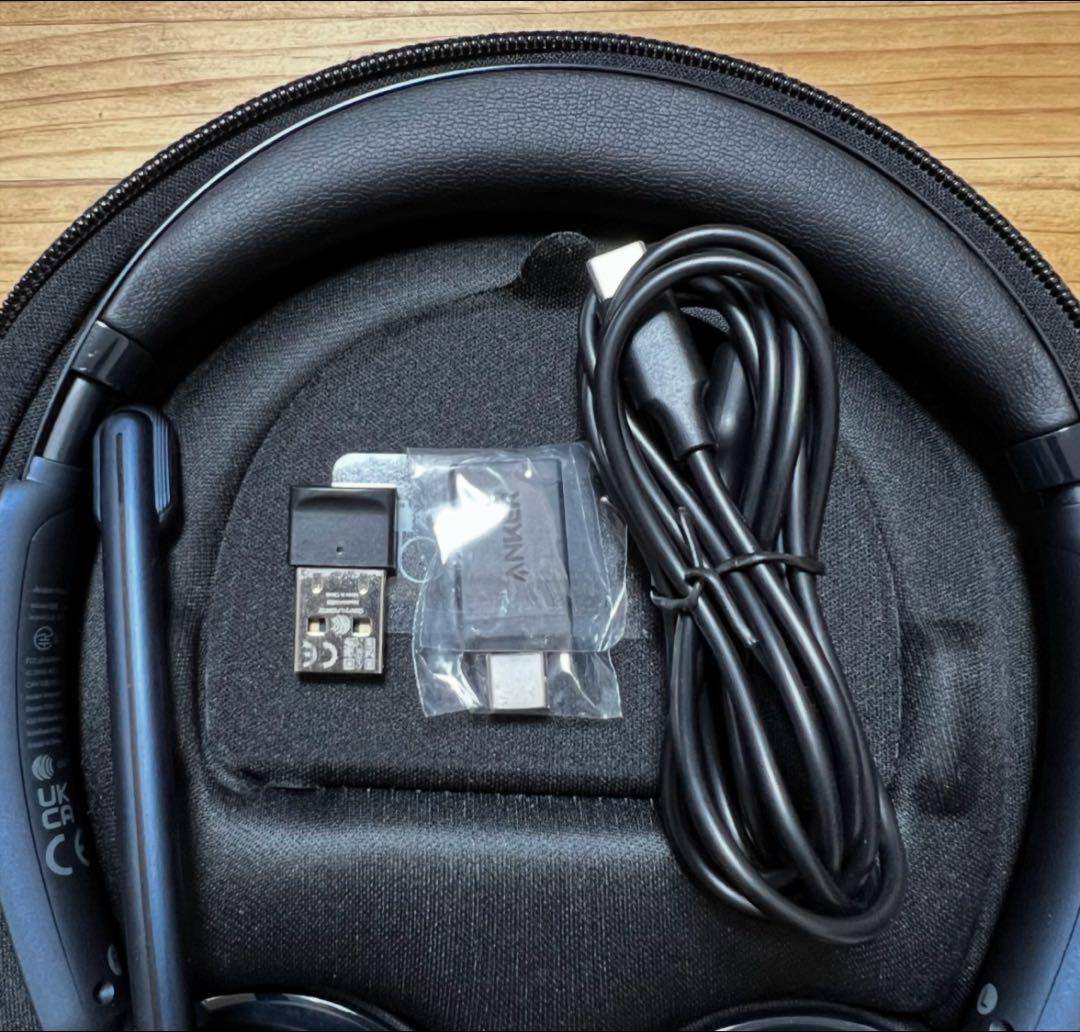 Anker PowerConf H700 ワイヤレスヘッドセット　充電スタンド付