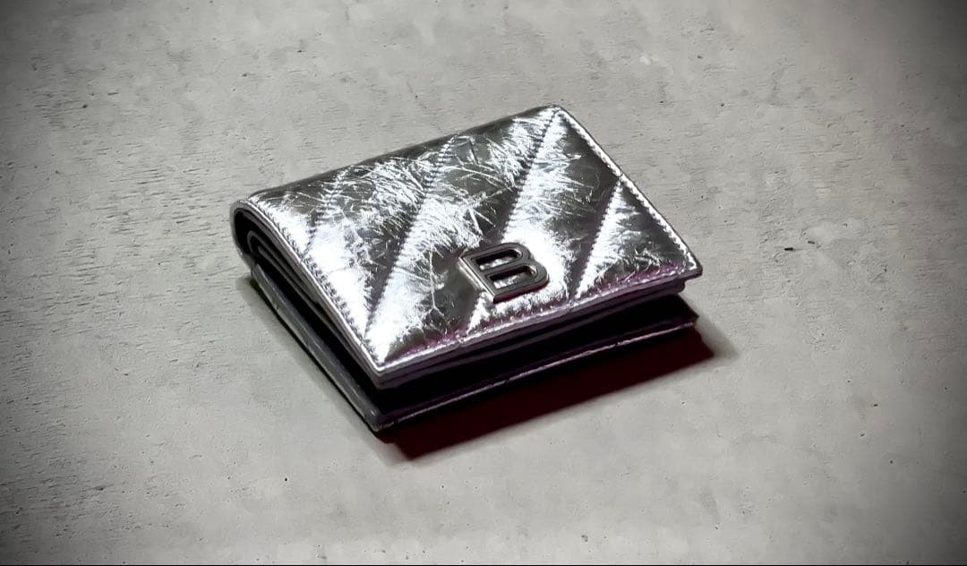 ✨本物BALENCIAGA/バレンシアガ✨クラッシュ 二つ折財布 シルバー⭐︎