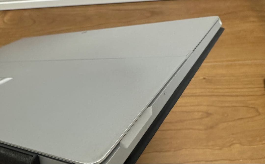 Surface Pro 4 Core i5第6世代 SSD256GBメモリ8GB