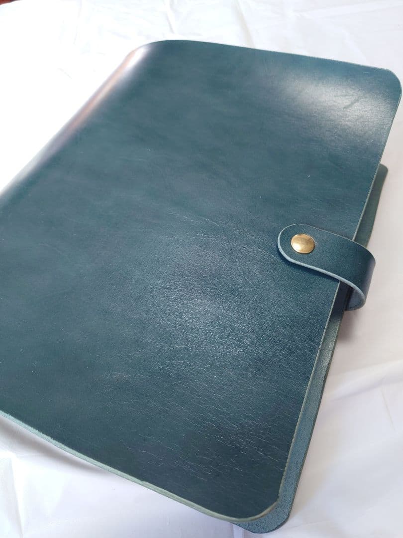 【真鍮と本革のルーズリーフバインダー　A5サイズ】ルーズリーフファイル　大容量