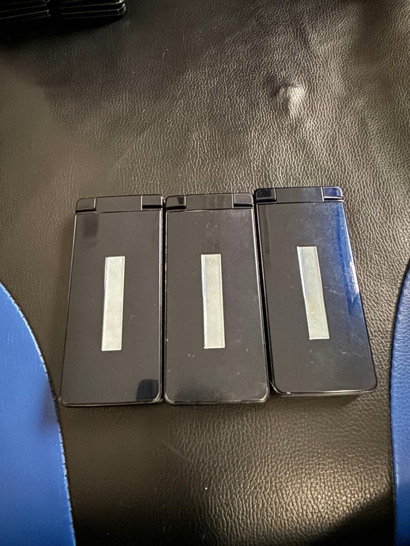 折りたたみ式携帯電話 3台セット 黒 docomo ガラケー