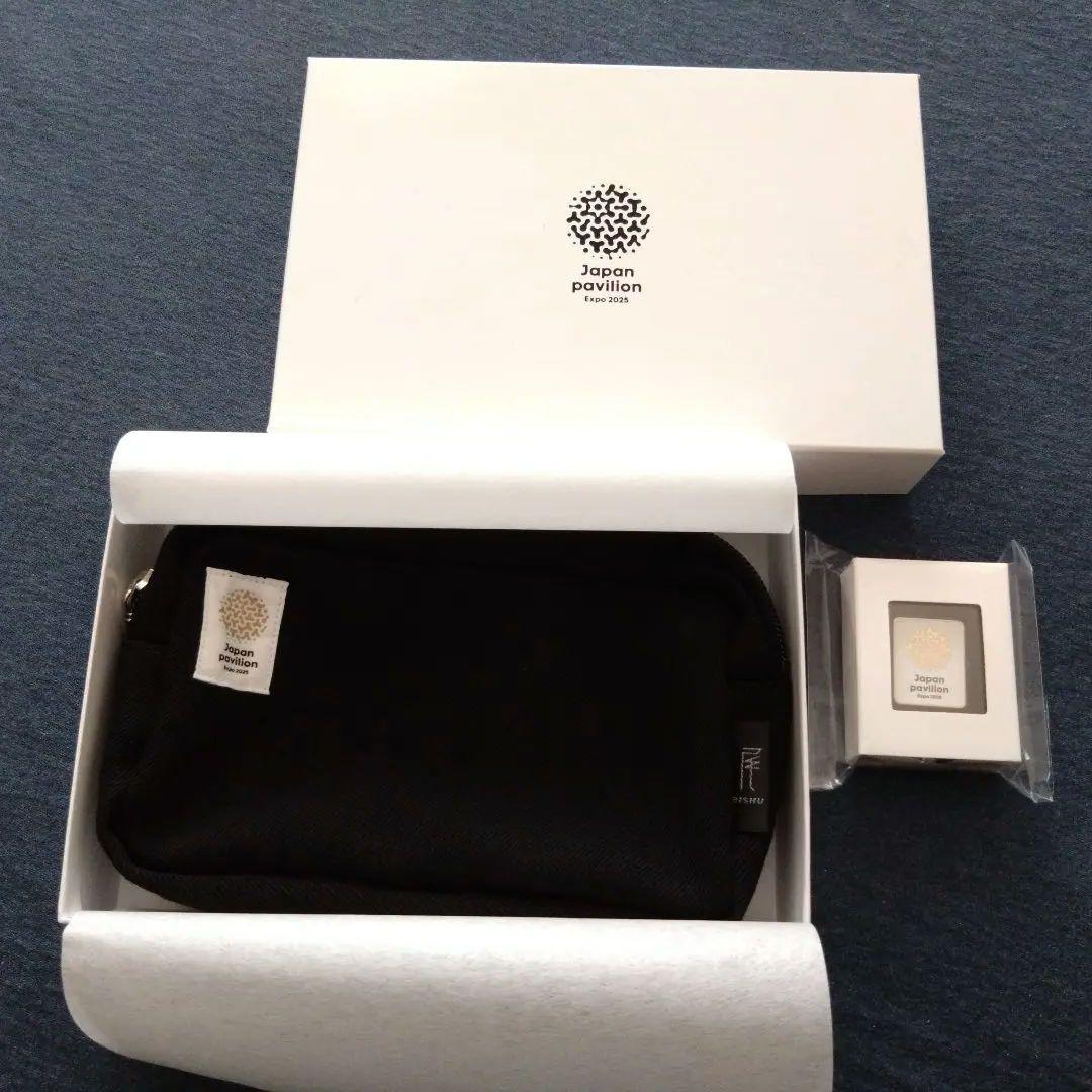 VIP限定 非売品 大阪万博日本館 ピンバッジとポーチ