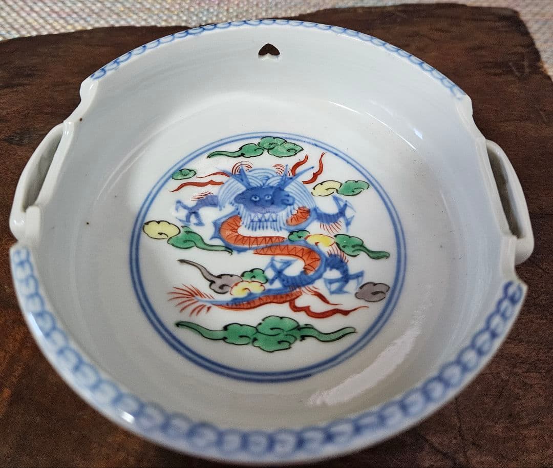 上作品❗】 中国古美術古陶磁器　清代　倣明代萬暦年製　五彩　雲龍図　手付透造　鉢