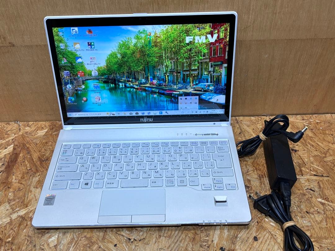 ノートパソコン LIFEBOOK SH90/T FMVS90TWD1 富士通