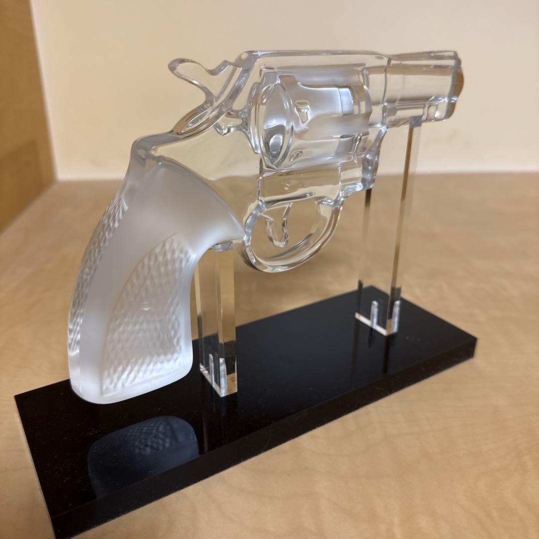 ロイヤル ド シャンパーニュ リボルバー 銃 クリスタル ガン 台座付き