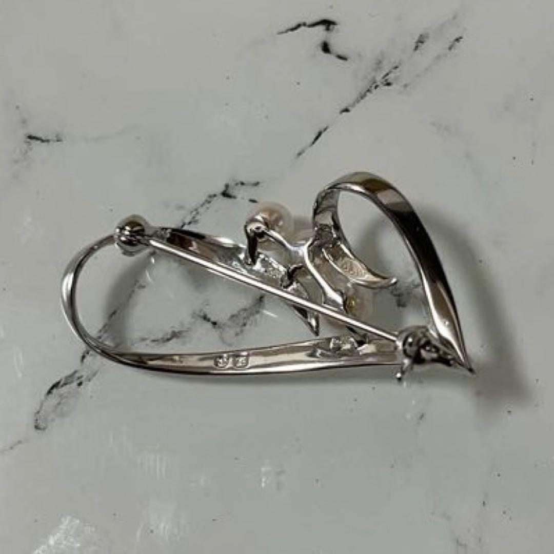 美品 ミキモト ブローチ パール 3粒 皇室御用達　コサージュ　シルバー　ハート