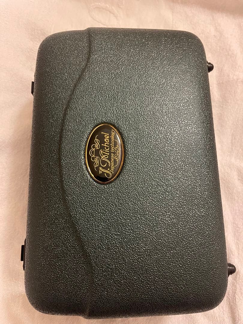 ゴールド トランペット本体 マウスピース付き