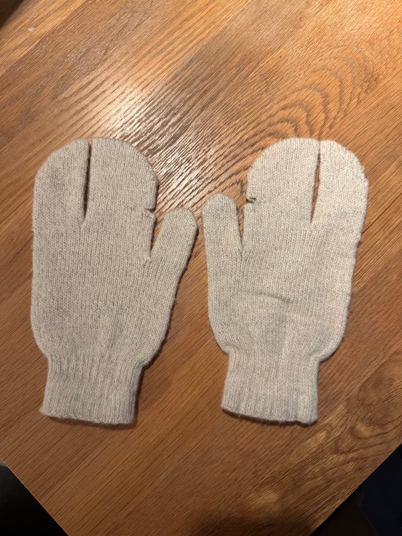 あ*様 BIO wear 手袋　ポーカーズあつむ着用