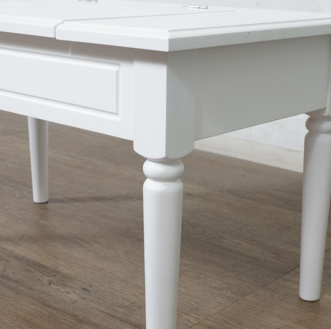 【新品・未使用】　コスメテーブル　収納　ミラー付き ドレッサー