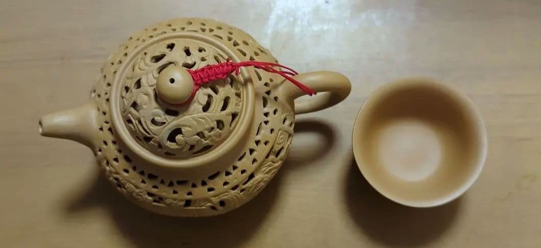 怪王浮雕 古美術 中国 急須 湯呑み9点セット伝統的な茶器セット 急須と茶碗付き