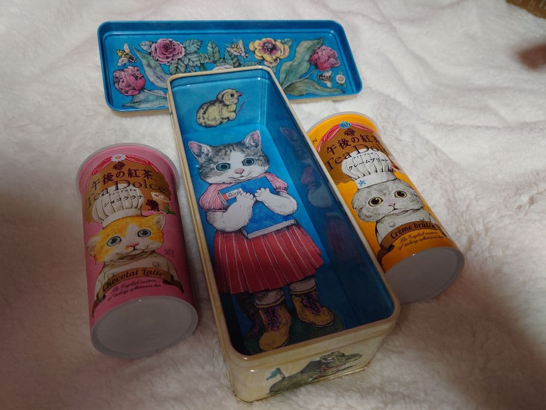 ヒグチユウコ×ホルベイン　2016年　ブリキ缶　おまけ付き