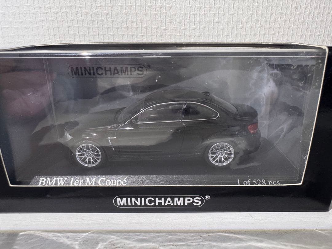 BMW 1er M Coupé ミニカー ブラックメタリック1/43