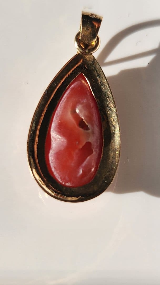 18k 18金 天然赤珊瑚4ct 涙滴型ペンダント