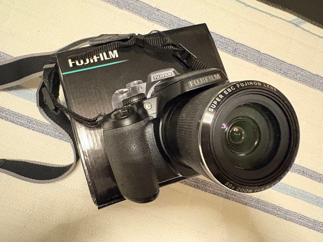 デジタルカメラ FUJIFILM FINEPIX S9800