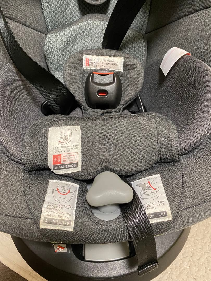 美品　エールべべ クルット5 qui チャイルドシート isofix対応
