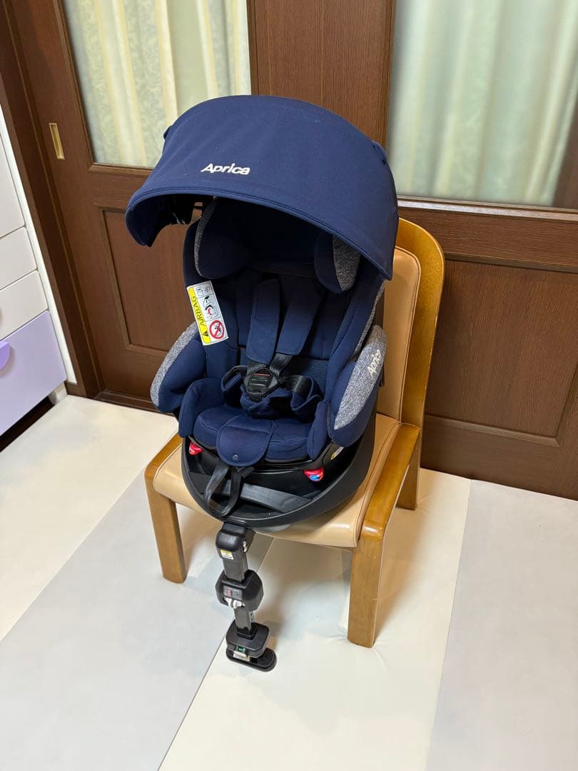 アップリカ フラディア グロウ AC ネイビーオーシャン シートベルト固定式