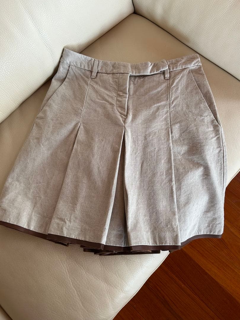 【美品】プラダ　PRADA 麻のキュロット