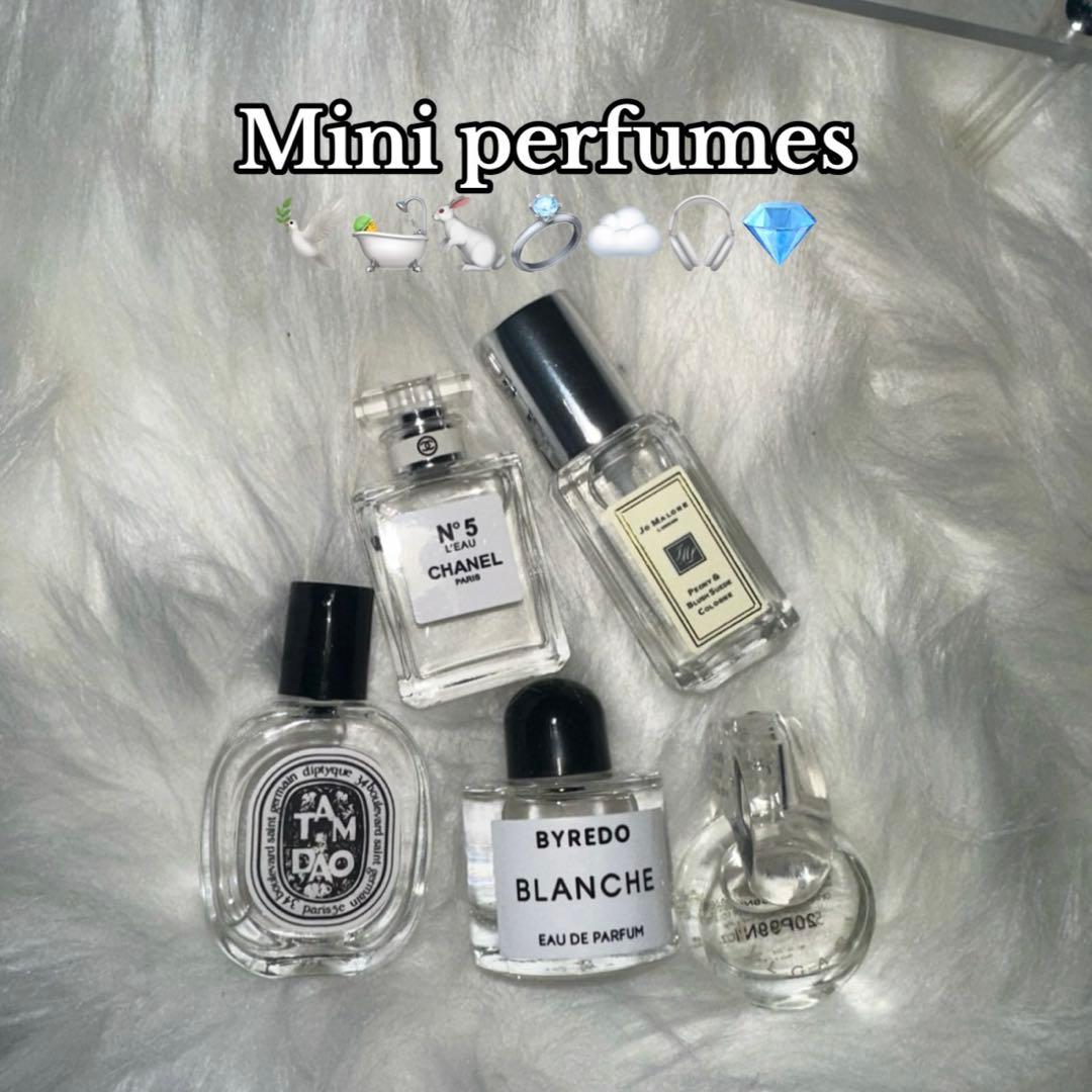 【お値下げ中】ミニ香水　ホワイトセット
