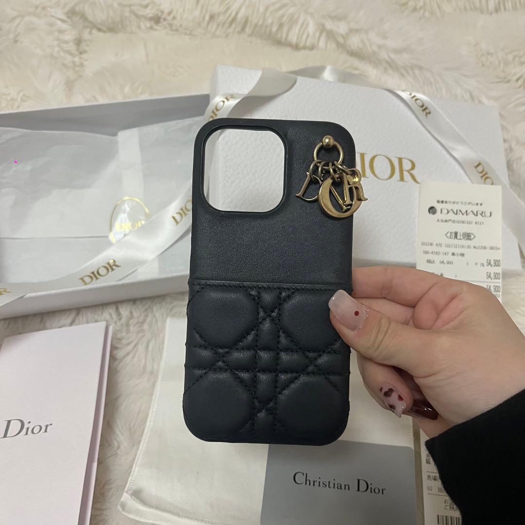 Christian Dior スマホケース　iphone13pro