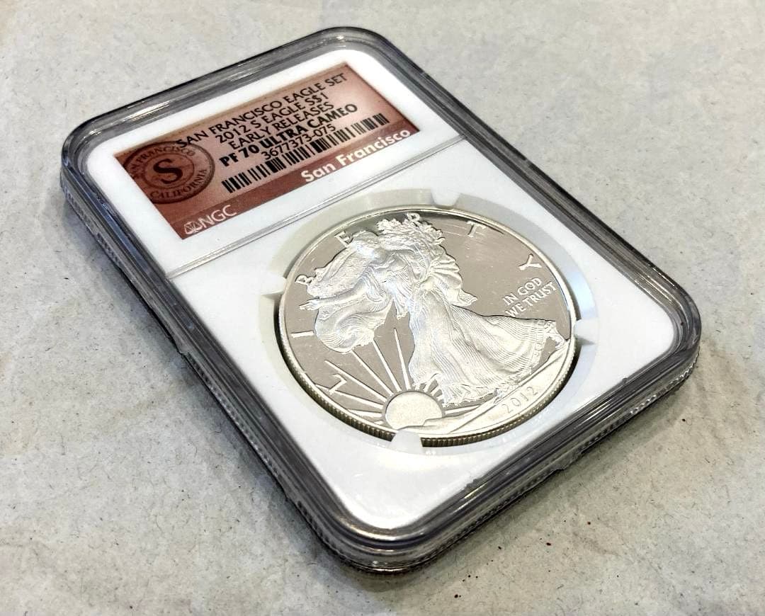 ★★★うりぼう★★★2012年アメリカ1ドルイーグル銀貨★PF70UCER