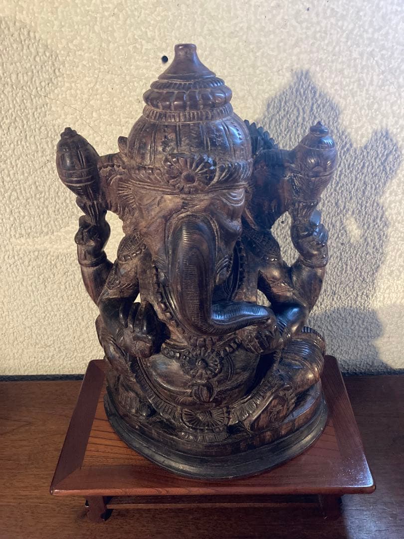 特大　威風堂々　Indiaガネーシャ木製木彫り置物　(台座付き)