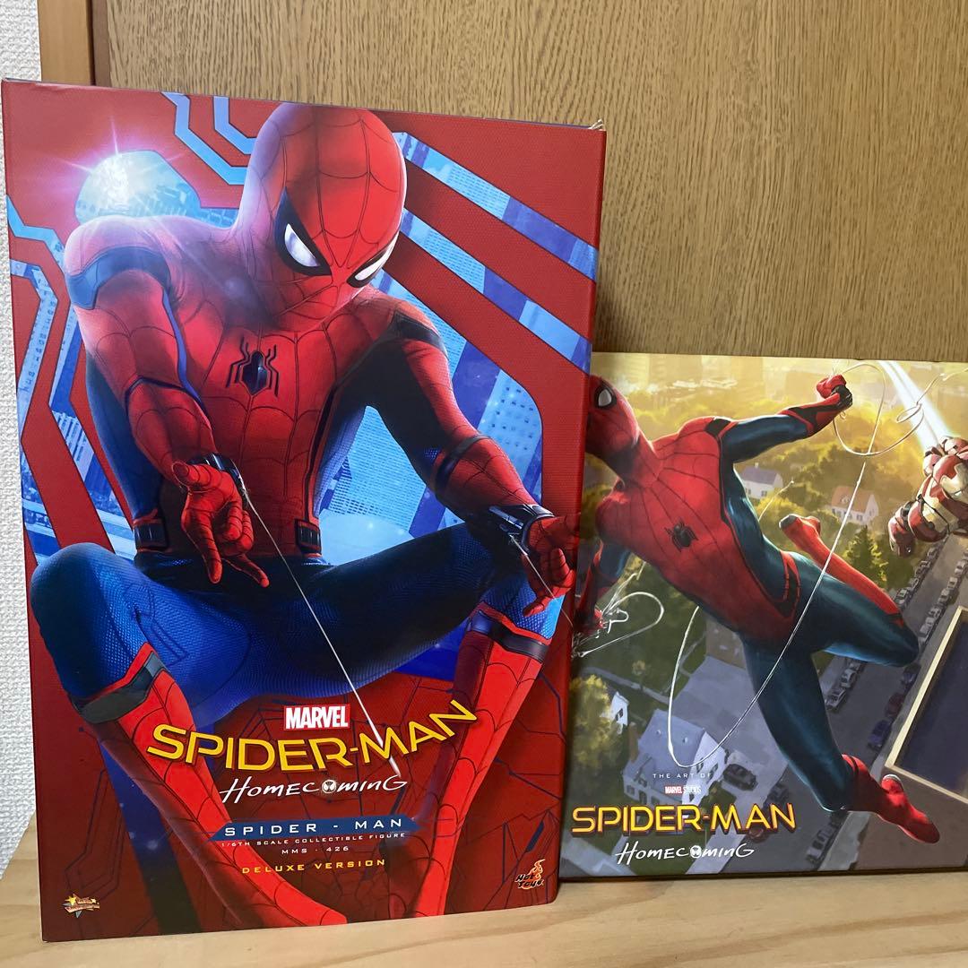 ホットトイズ　スパイダーマンホームカミングデラックス版　フィギュアとアートブック