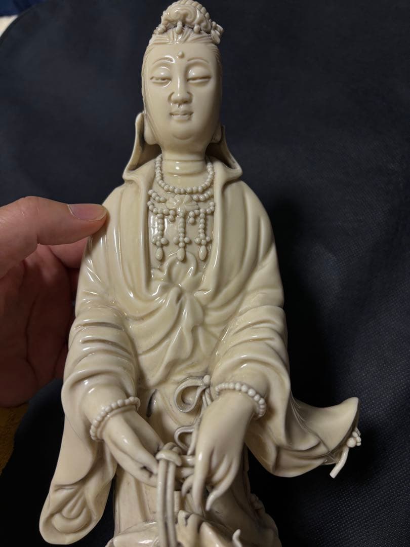 山崎通　中国古美術　明の時代　徳化窯　白磁観音菩薩像 何朝宗　34cm