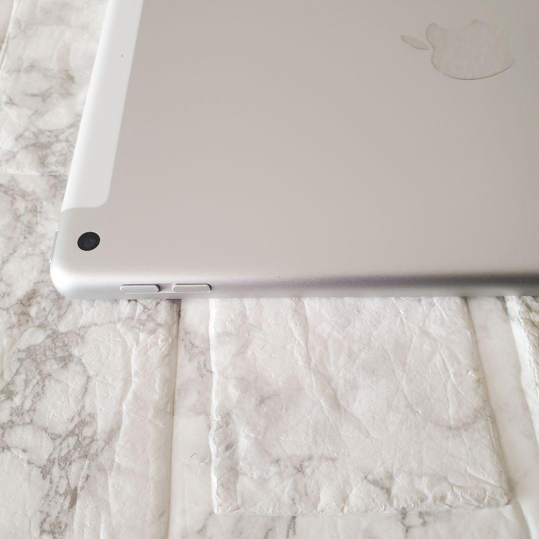 256 iPad 8世代 32GB SIMフリー シルバー